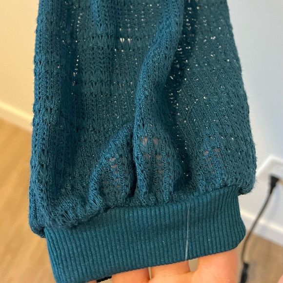 Free People Cold Shoulder Top - Picture 4 of 9